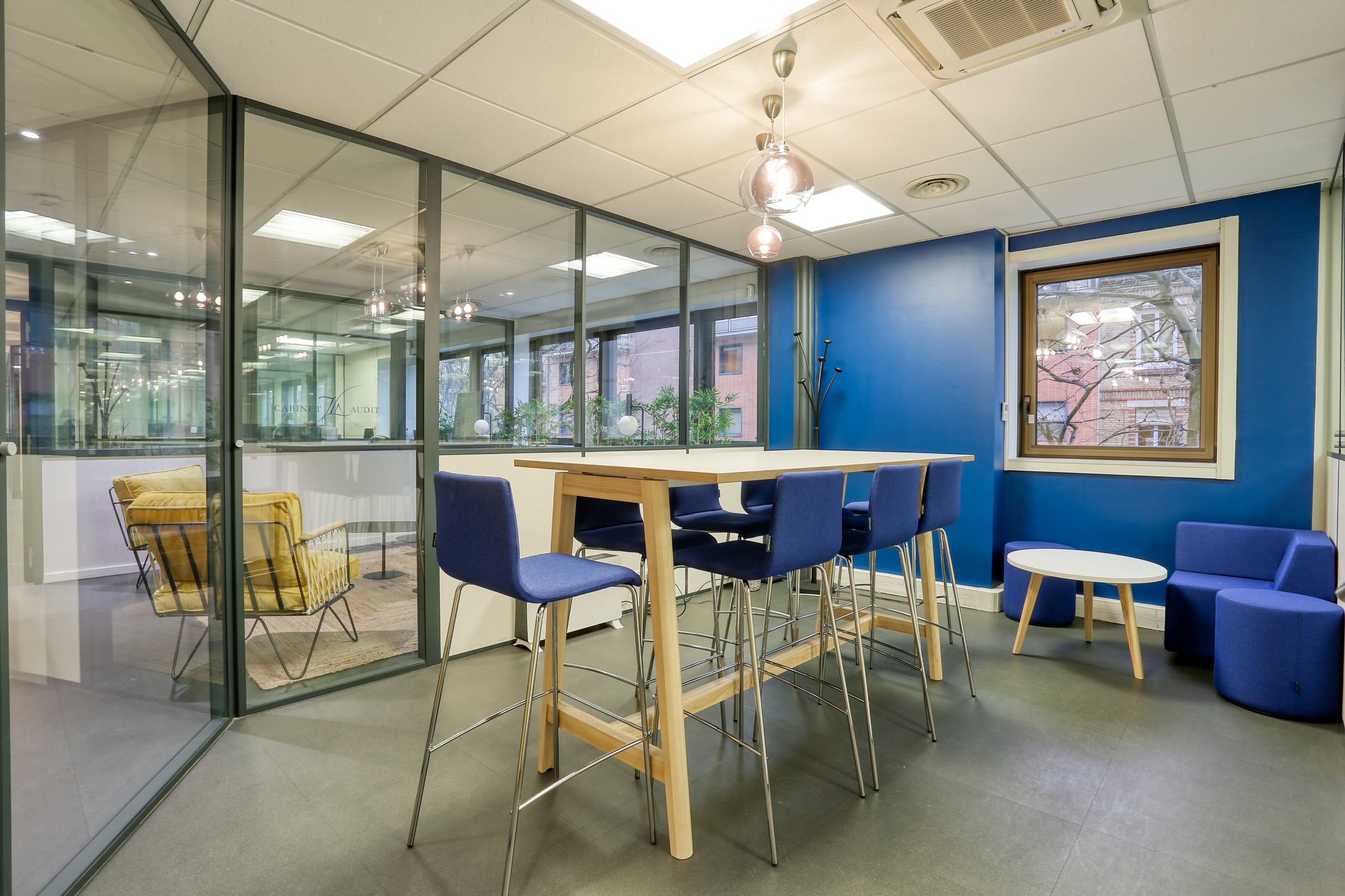 Espace convivial des bureaux JLA par Isospace