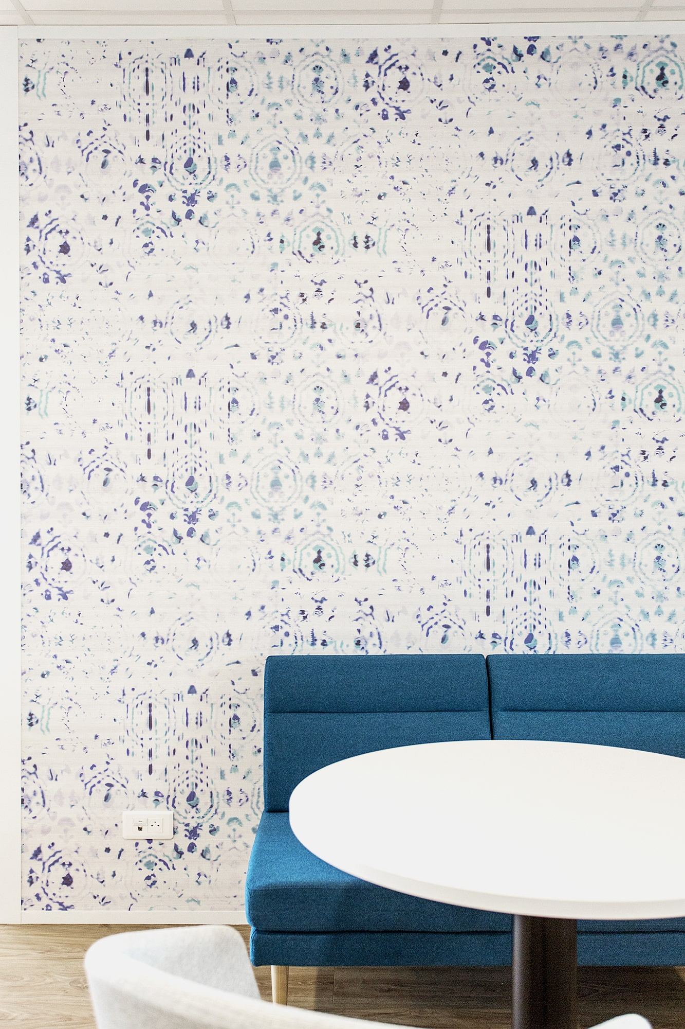 Coin détente et papier peint sur mesure, bureaux Elyst Consulting