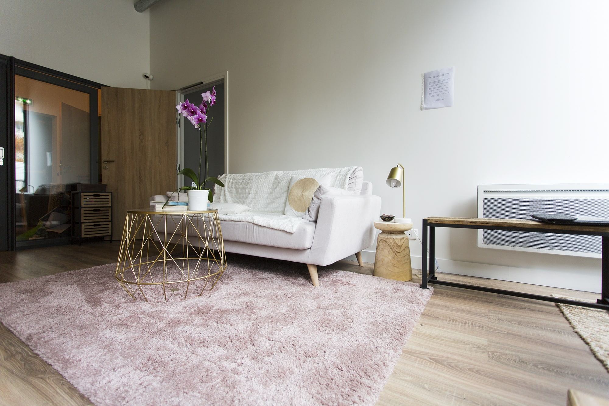 Salon cosy du studio de yoga Yog'n'Move