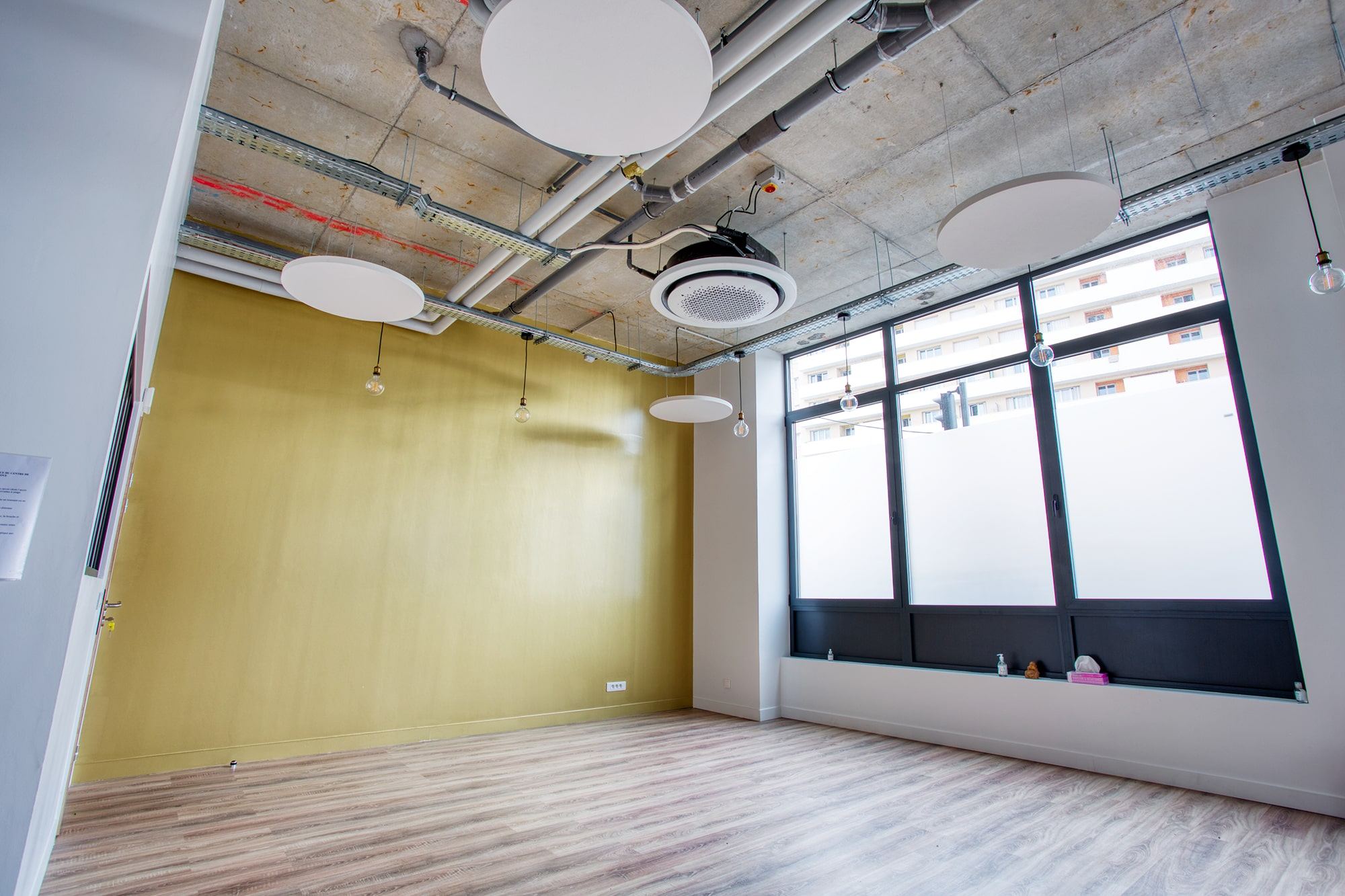 Studio de yoga Yog'n'Move à Villejuif aménagé par Isospace