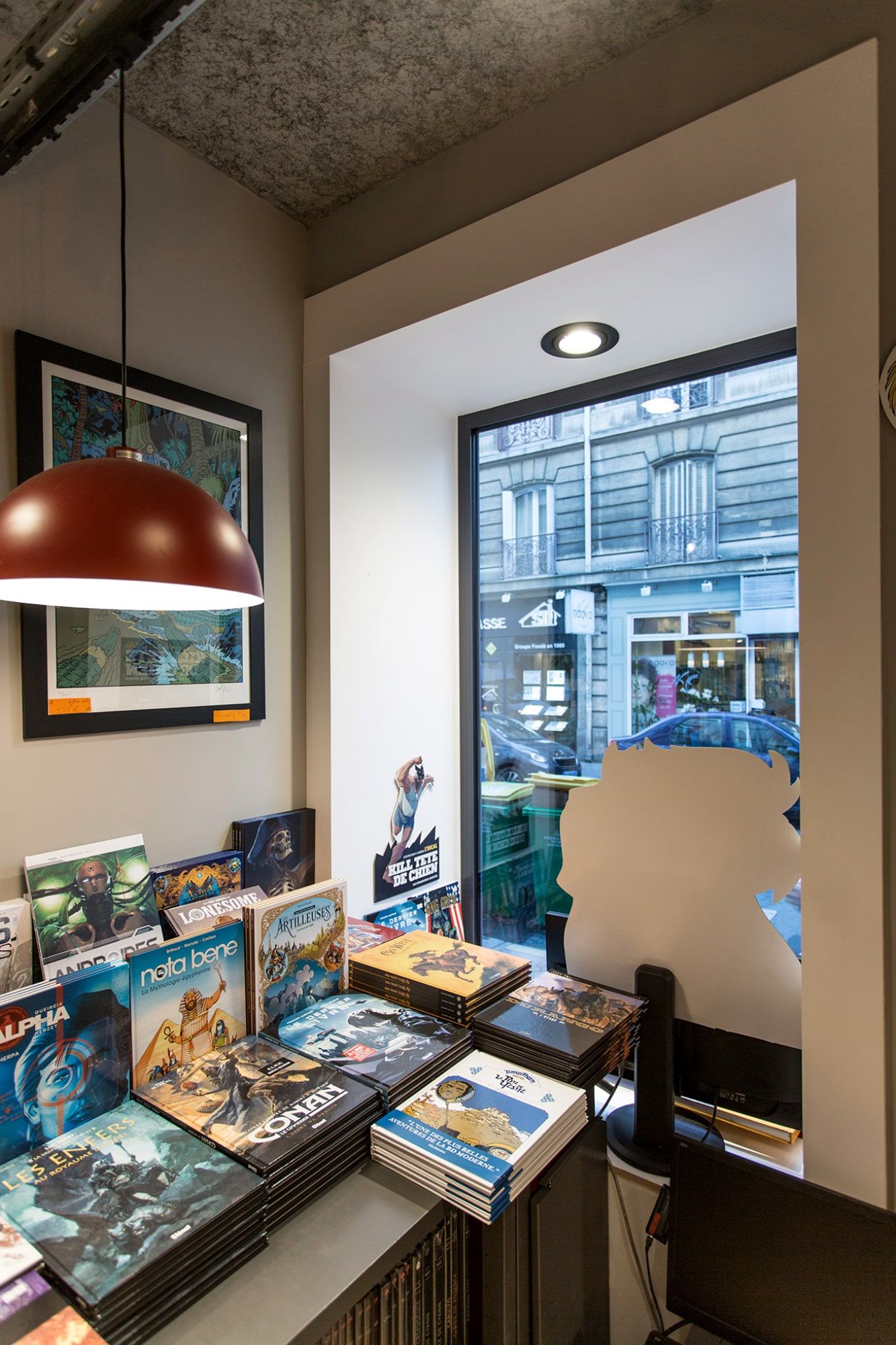 Peinture murale de la librairie L'Art Invisible