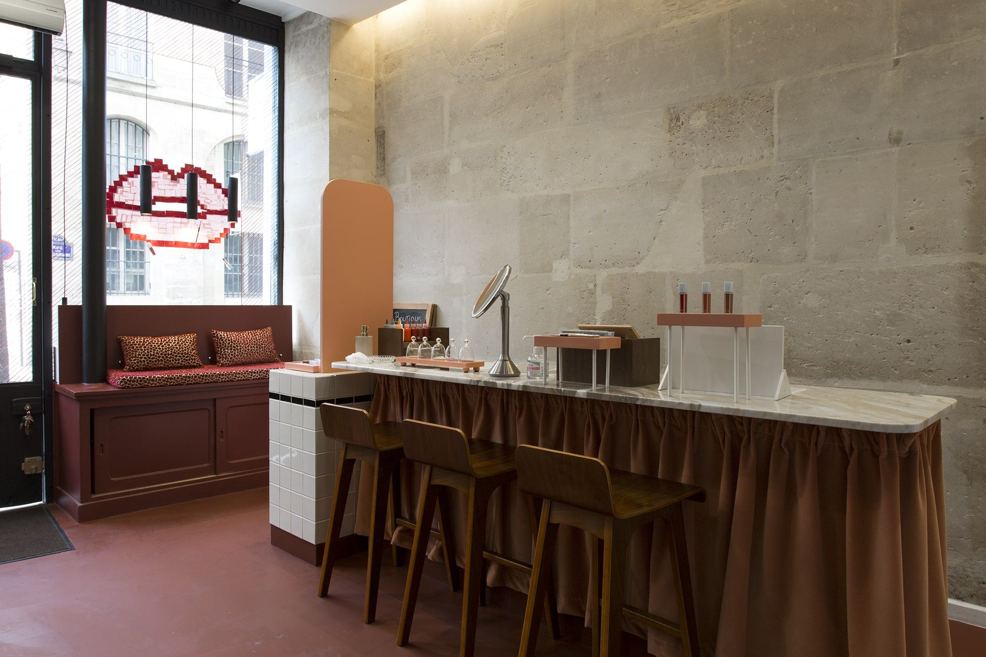 Bâton Rouge, réalisation Isospace