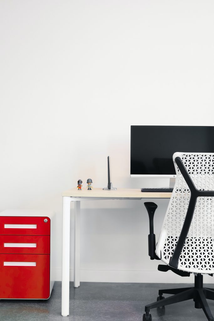 Quel est l'intérêt d'utiliser un repose-pied ergonomique au bureau ?