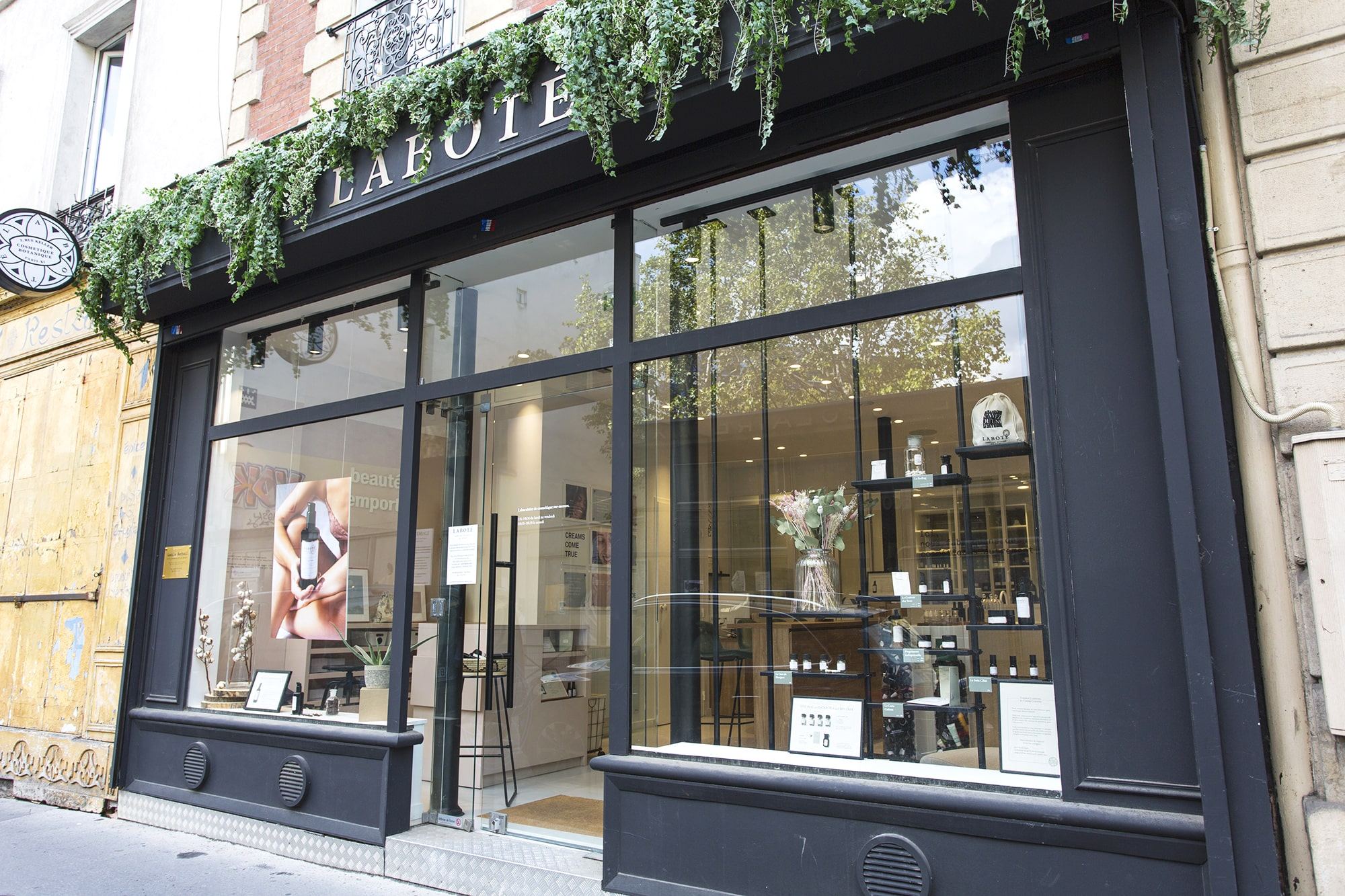 Boutique Laboté Paris – retail design multisensoriel pour la cosmétique
