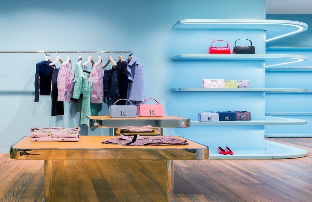Boutique Kenzo avenue George V à Paris agencée par Isospace