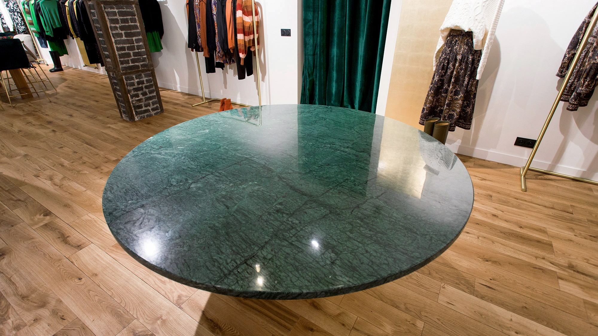 Détail du showroom Idano par Isospace