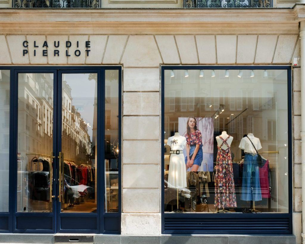 Flagship Claudie Pierlot à Saint-Germain-des-Prés agencé par Isospace
