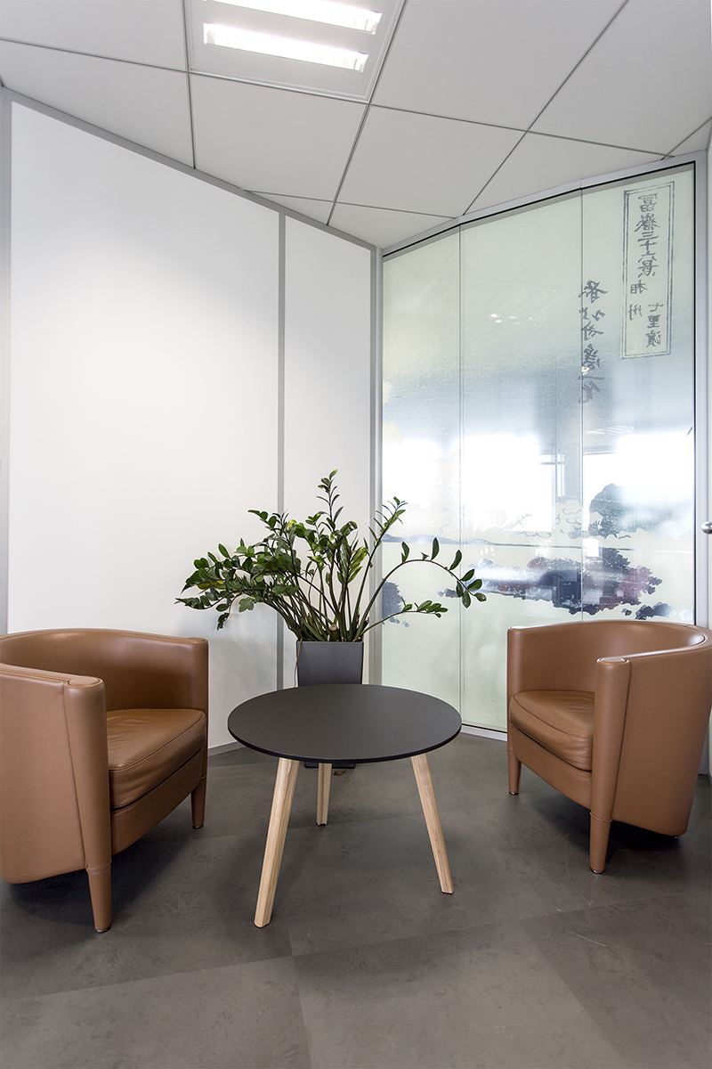 Cloison amovible et modulable en bureau professionnel