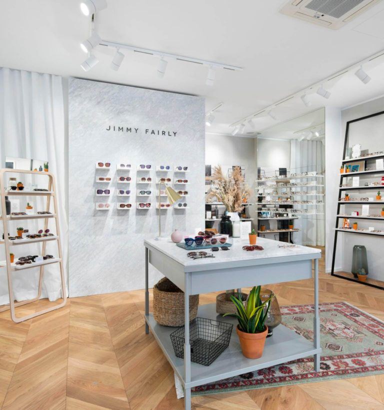 Boutique d’optique Jimmy Fairly à Biarritz agencée par Isospace