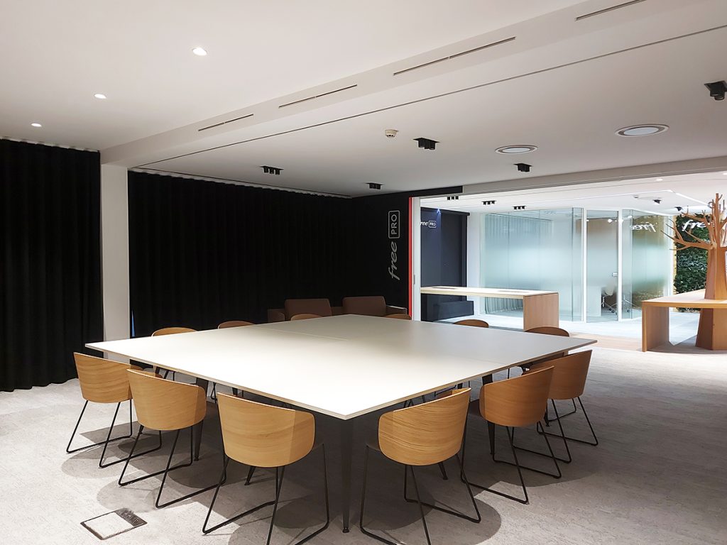 Faux plafond pour espaces de bureaux - ID CLOISONS