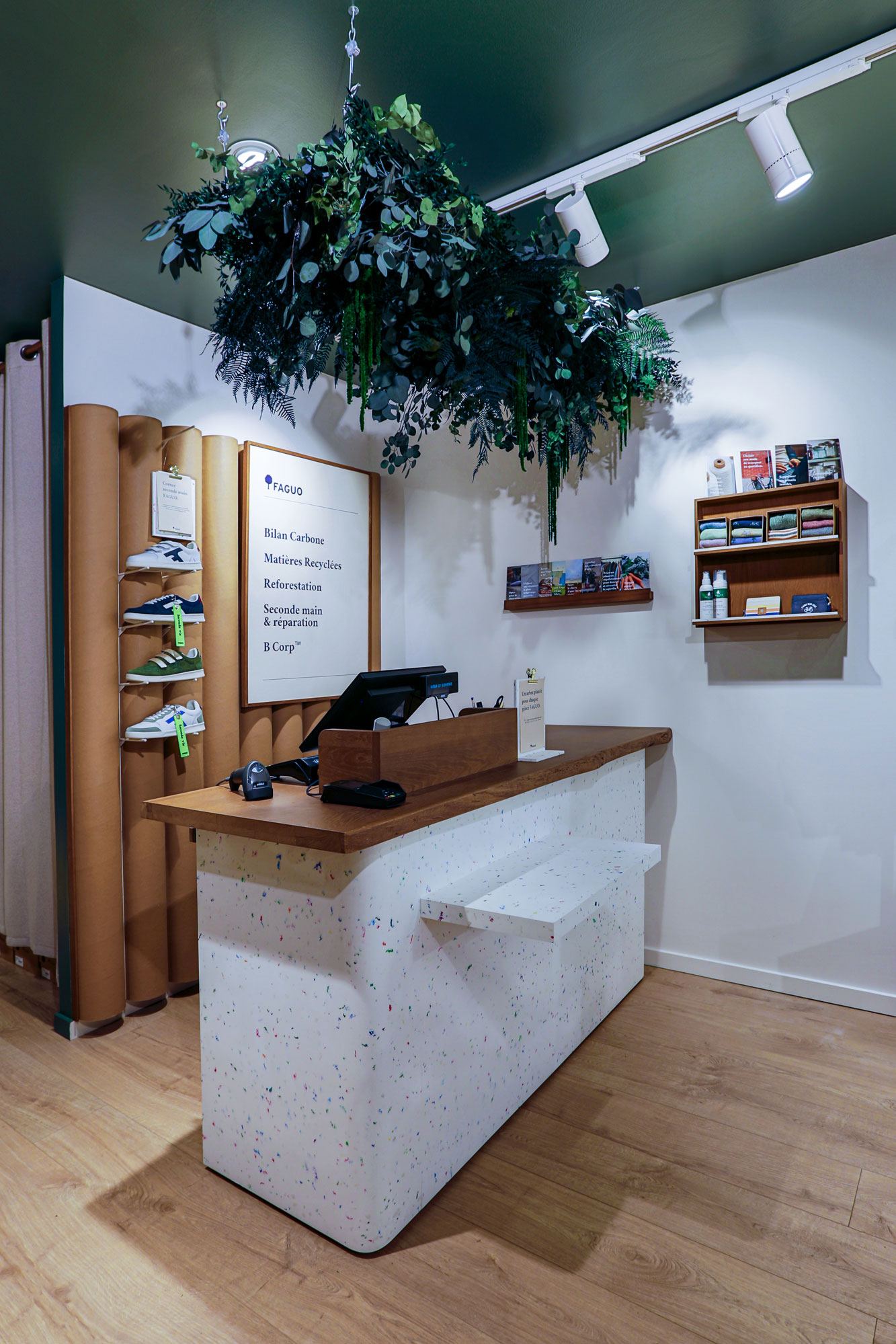Présentation produits, boutique Faguo