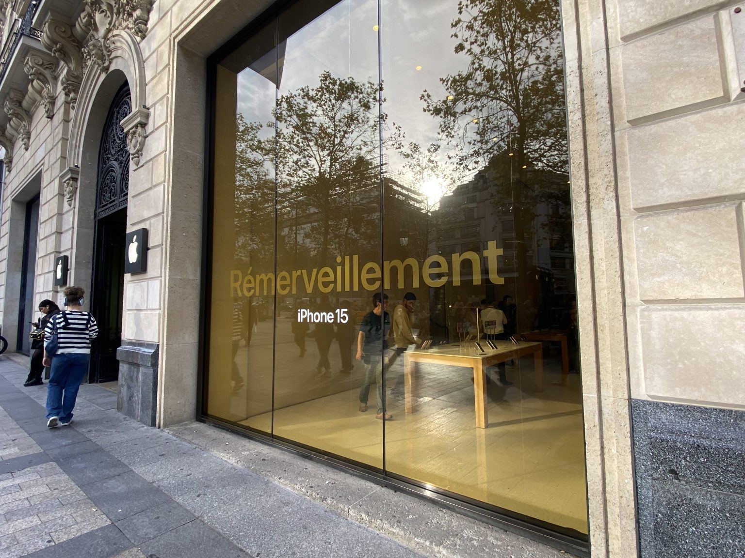 Apple Store, réalisation Isospace