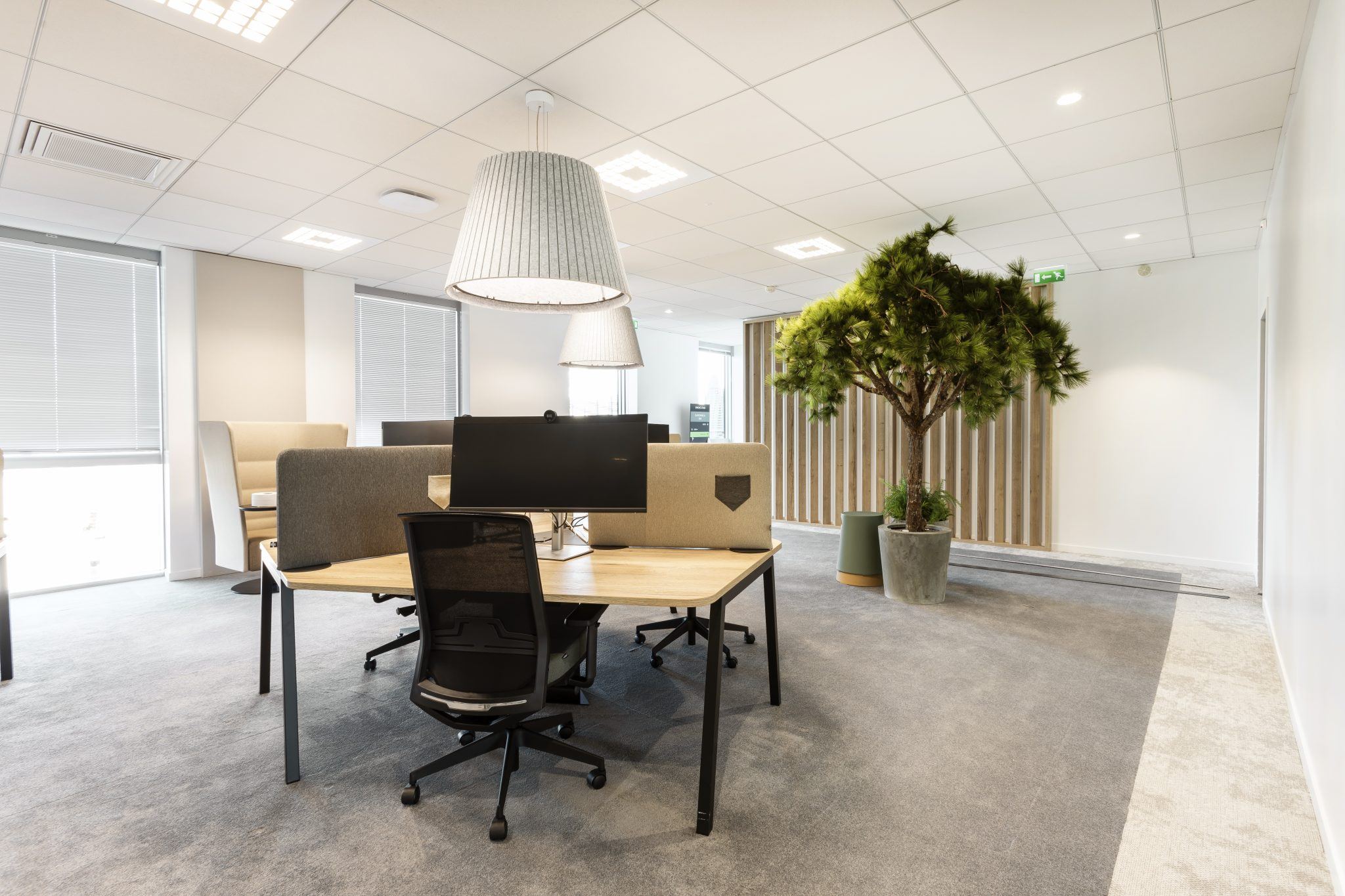 Bureaux du campus LCL de Villejuif rénovés par Isospace