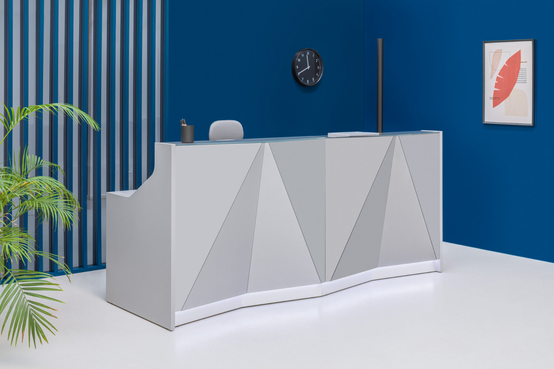 Configuration droite de banque d’accueil design en verre