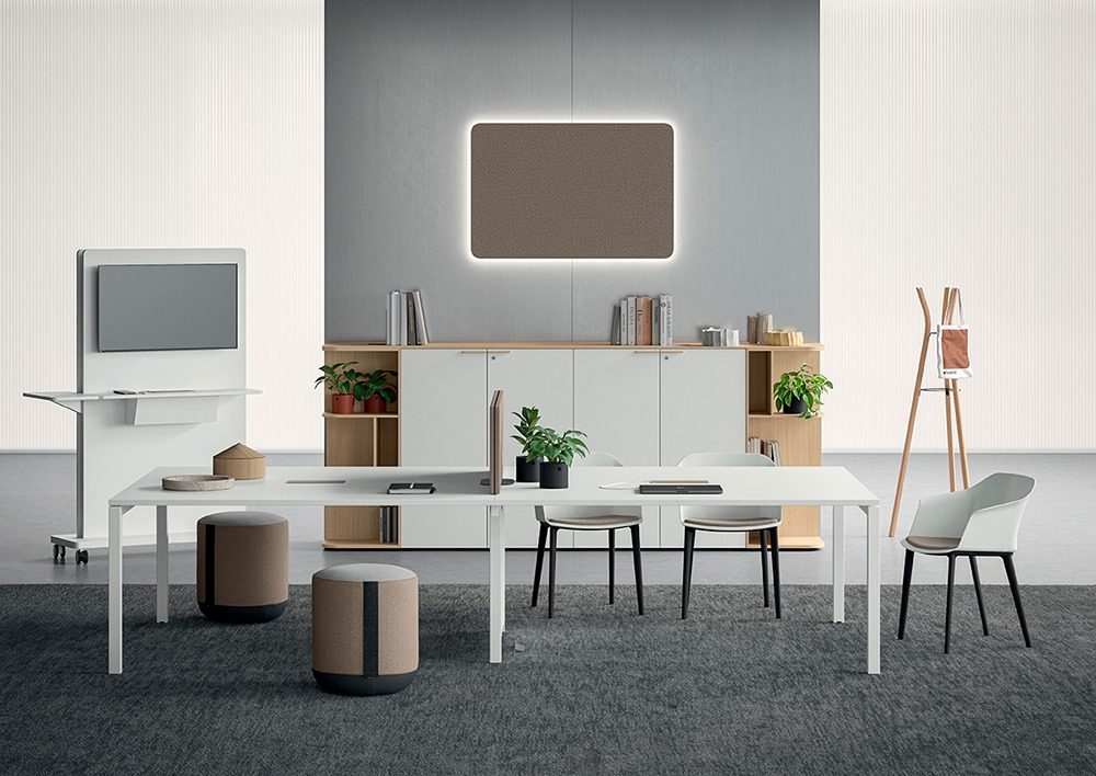 Espace collaboratif équipé de tables bench Gate de la collection s25, mobilier Bralco